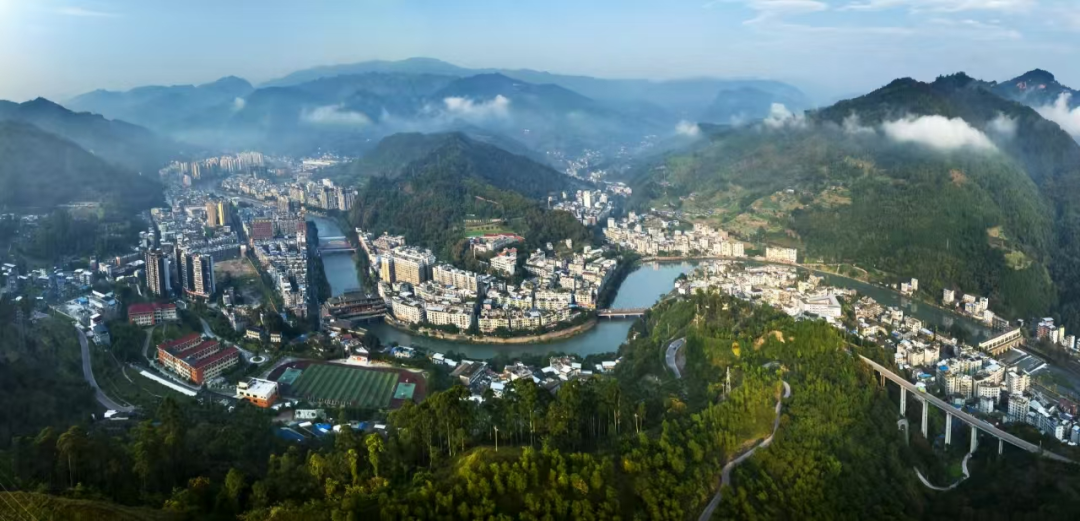 图：马边全景图，摄影：何为